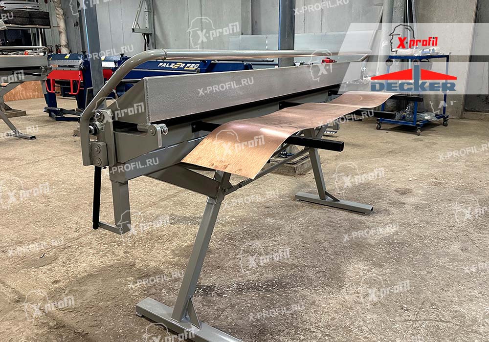 Изображение товара Листогиб ручной Decker XR 2150